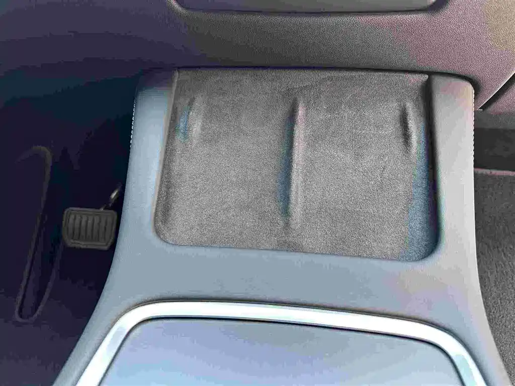 Tesla Model Y 2023 — фото 15