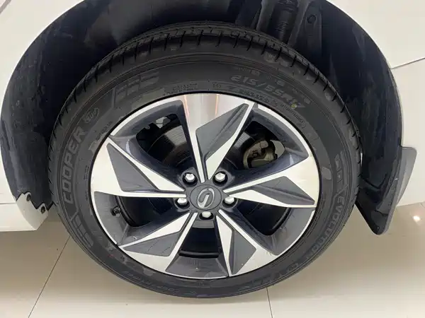 GAC Trumpchi M6 2022