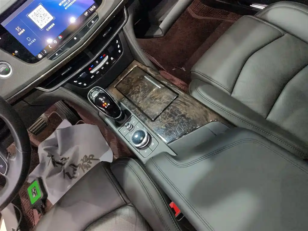 Cadillac CT6 2023 — фото 10