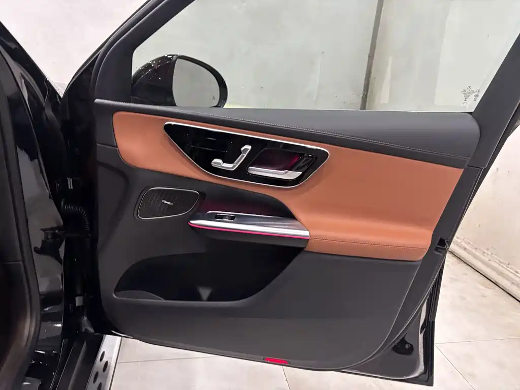 Mercedes-Benz GLC 2023 — фото 25