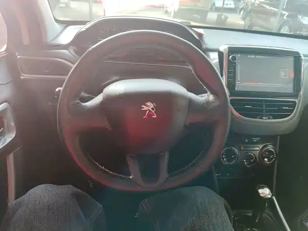 Peugeot 2008 2016