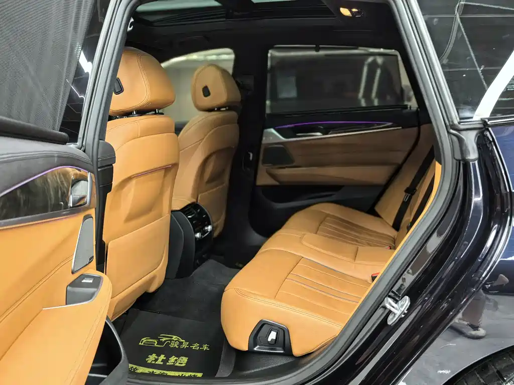 BMW 6 Series GT 2019 — фото 11