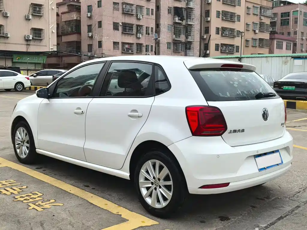 Volkswagen Polo 2015
