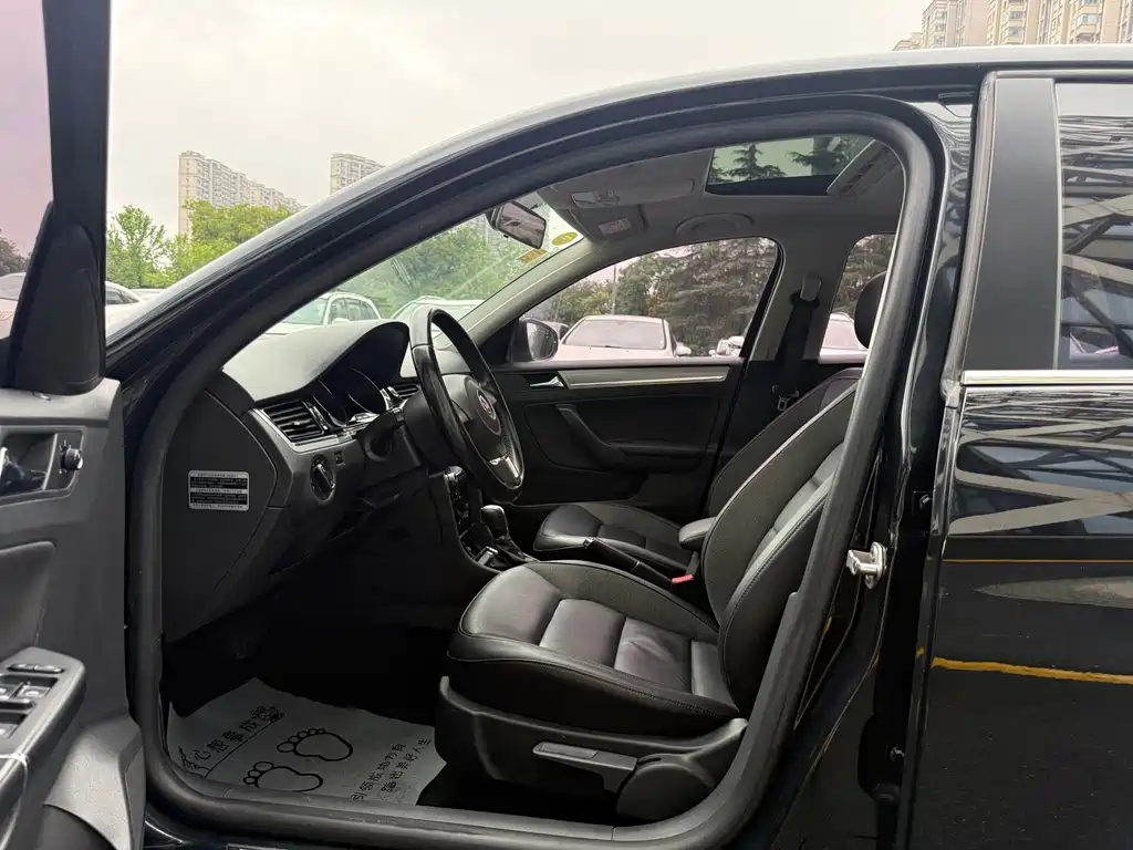 Volkswagen Bora 2015