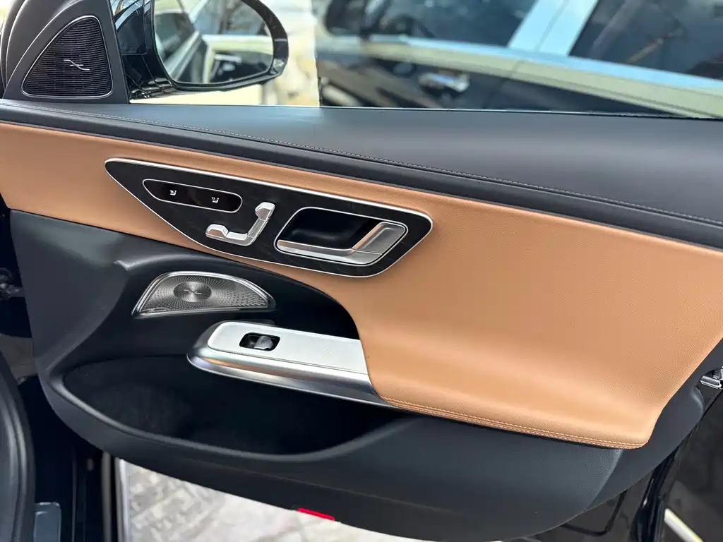 Mercedes-Benz E-Class 2024 — фото 15