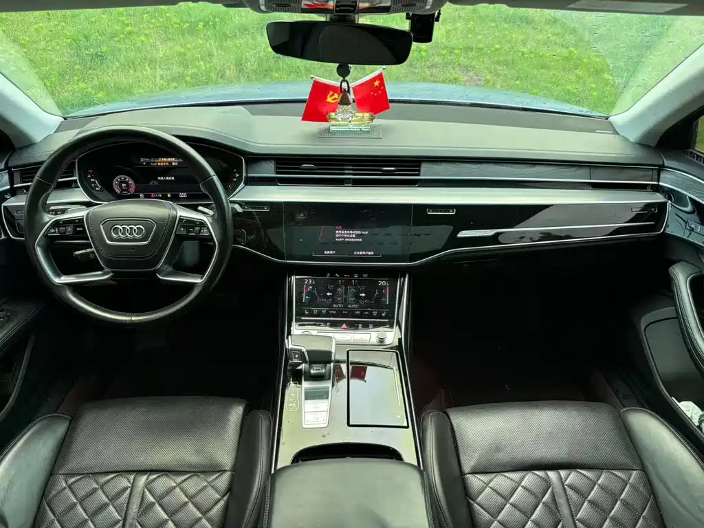 Audi A8 2023