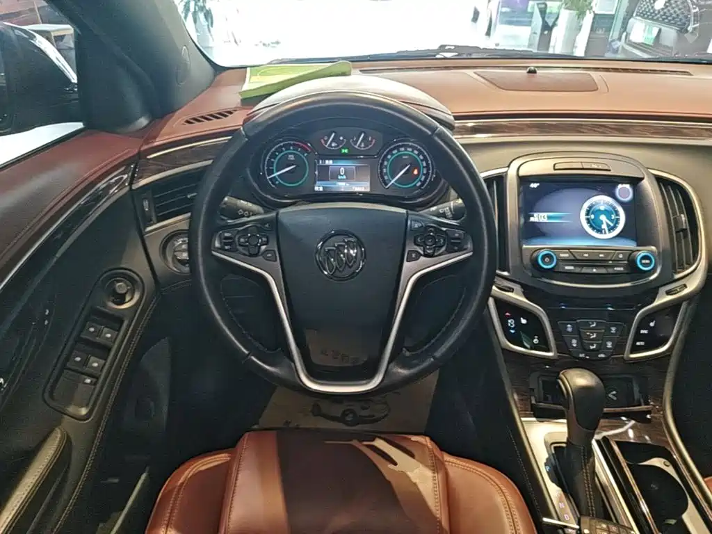 Buick LaCrosse 2016 — фото 11