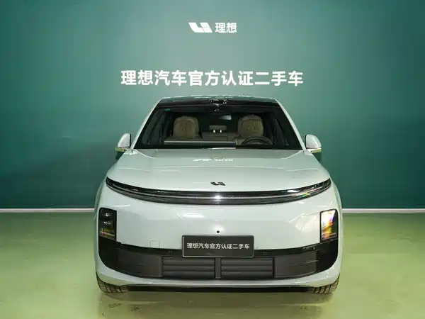Li Auto L6 2025