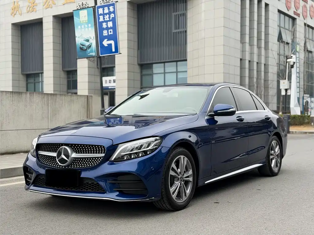 Mercedes-Benz C-Class 2019 — фото 1