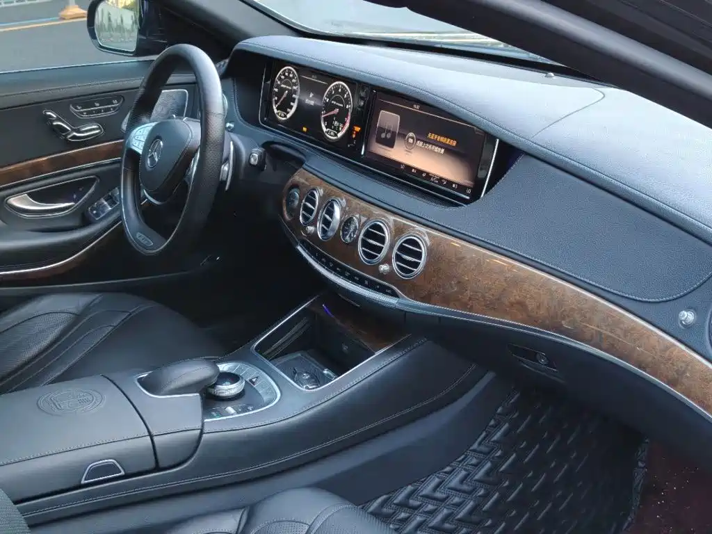 Mercedes-Benz S-Class AMG 2016 — фото 11