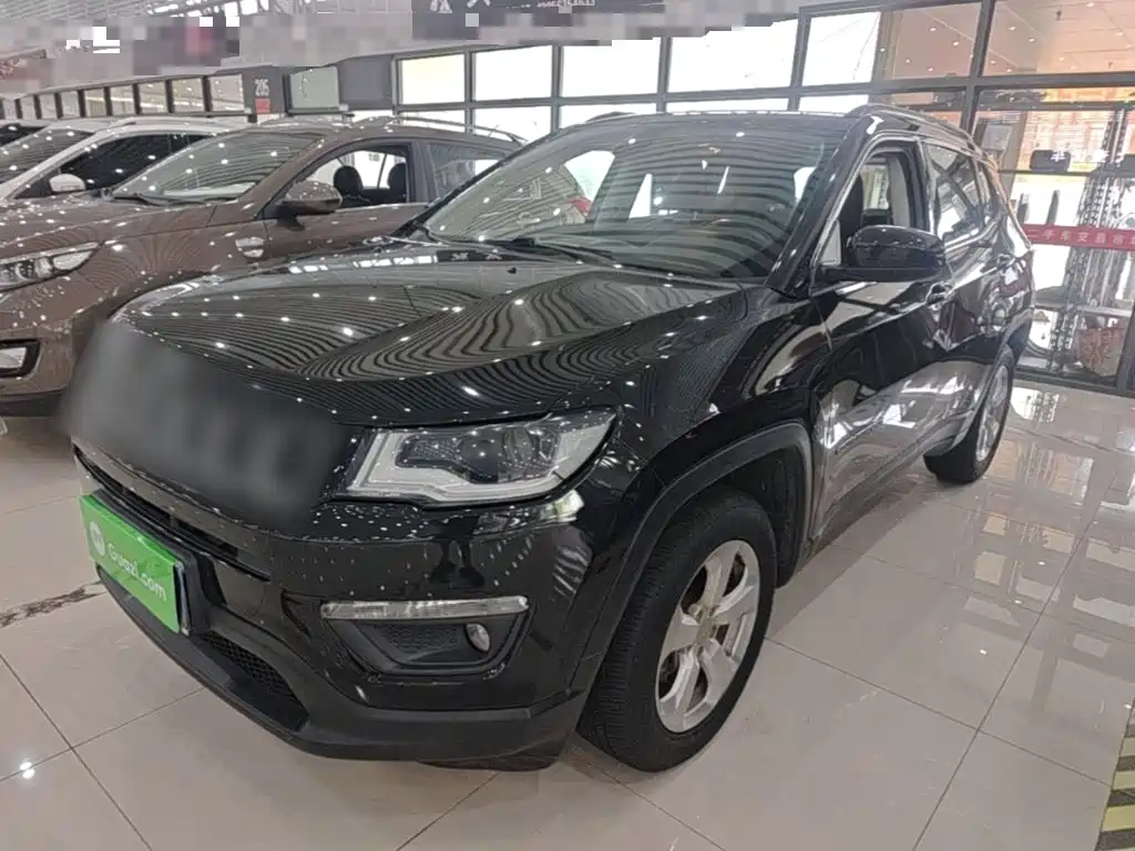 Jeep Compass 2018 — фото 1