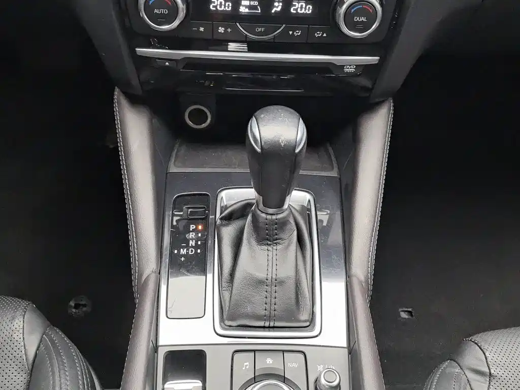 Mazda Atenza 2017 — фото 13