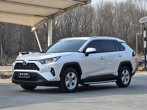 Toyota RAV4 2024