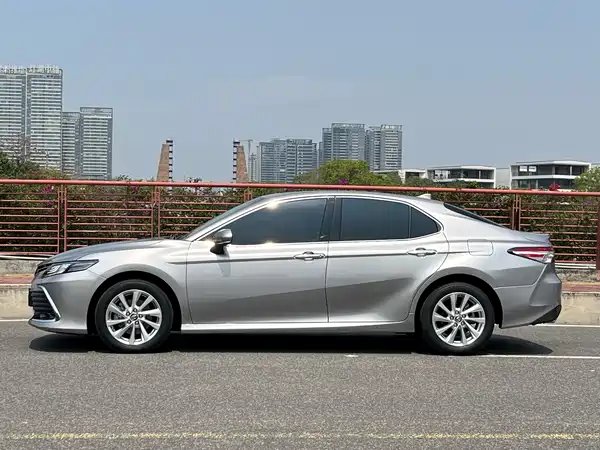 Toyota Camry 2019