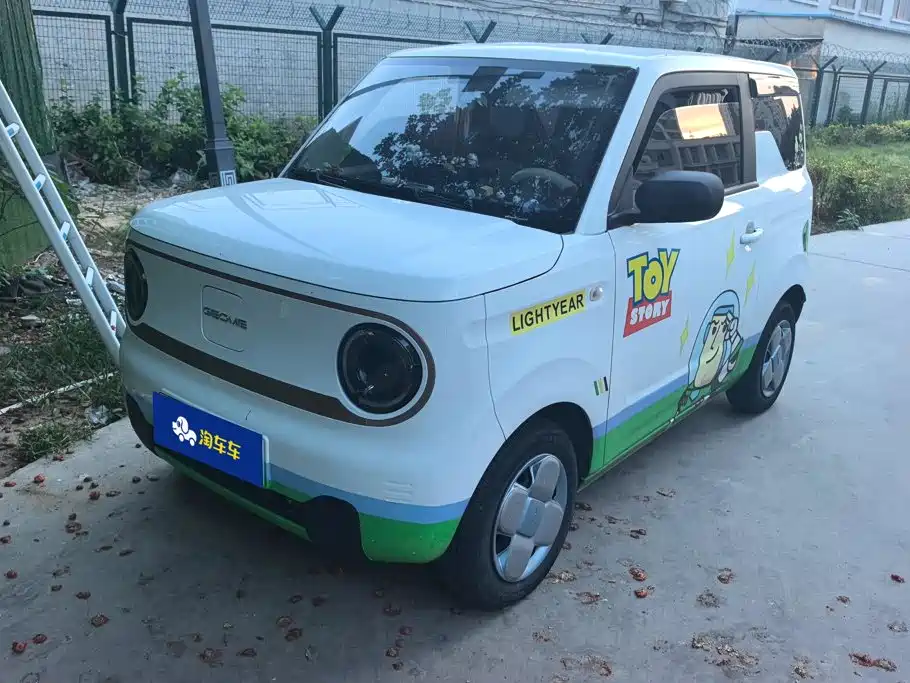 Geely Galaxy Panda 2023