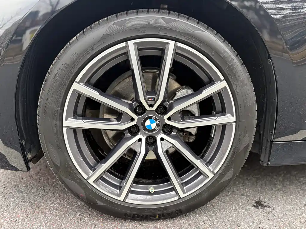BMW 3 Series 2024 — фото 15