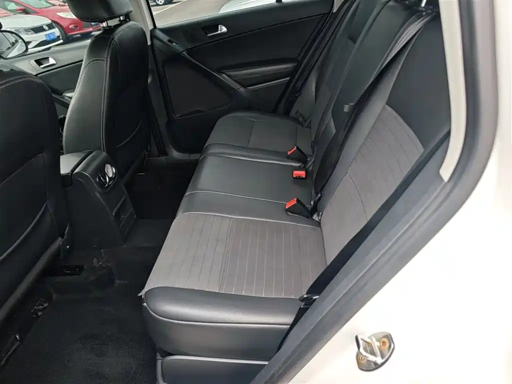 Volkswagen Tiguan 2018 — фото 17