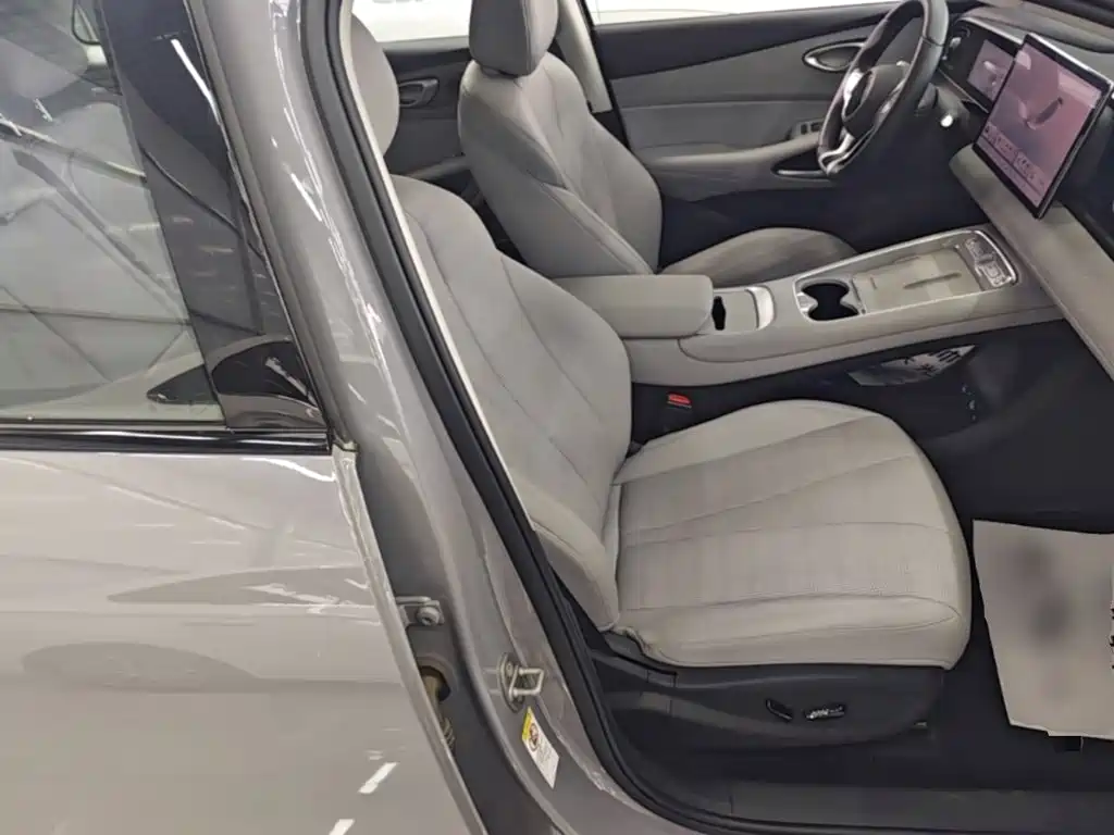 BYD Sealion 05 EV 2025 — фото 25