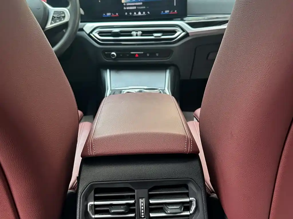 BMW i3 2024 — фото 11