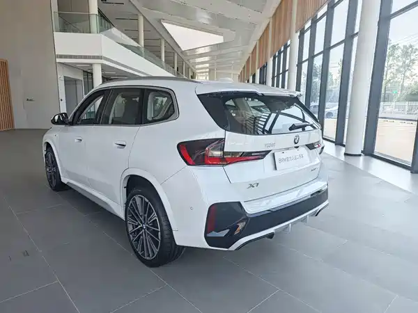BMW X1 2025