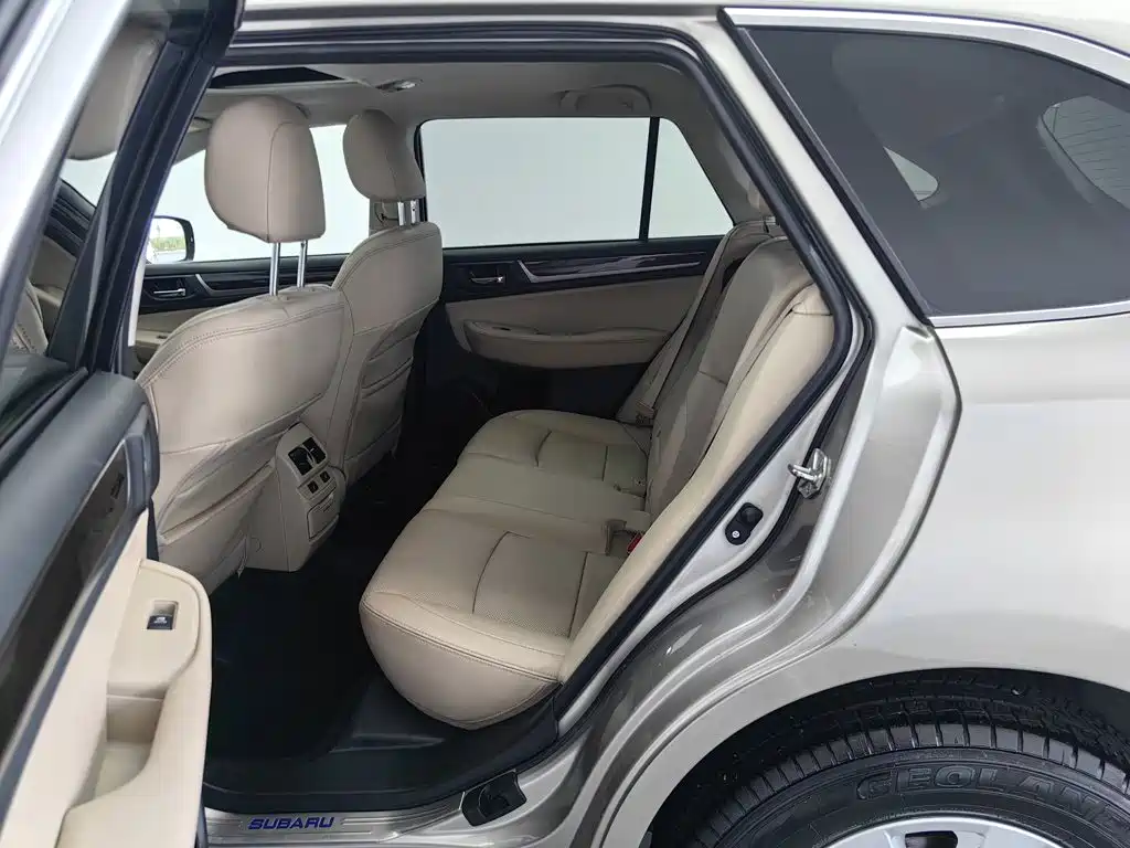 Subaru Outback 2015 — фото 15