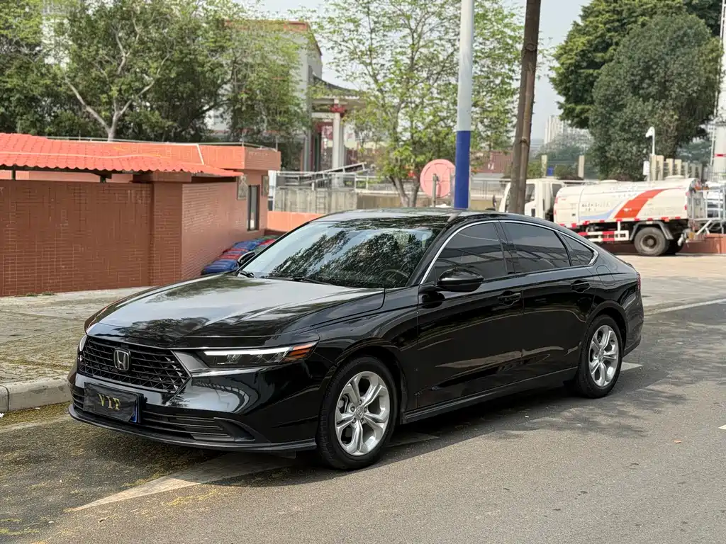 Honda Accord 2024 — фото 1