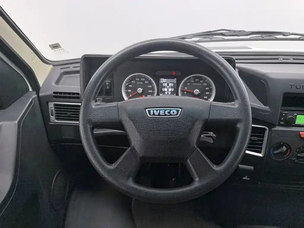 IVECO Daily 2023 — фото 11