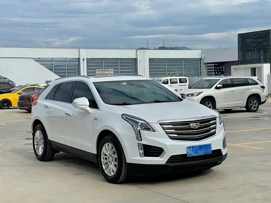Cadillac XT5 2019 — фото 3