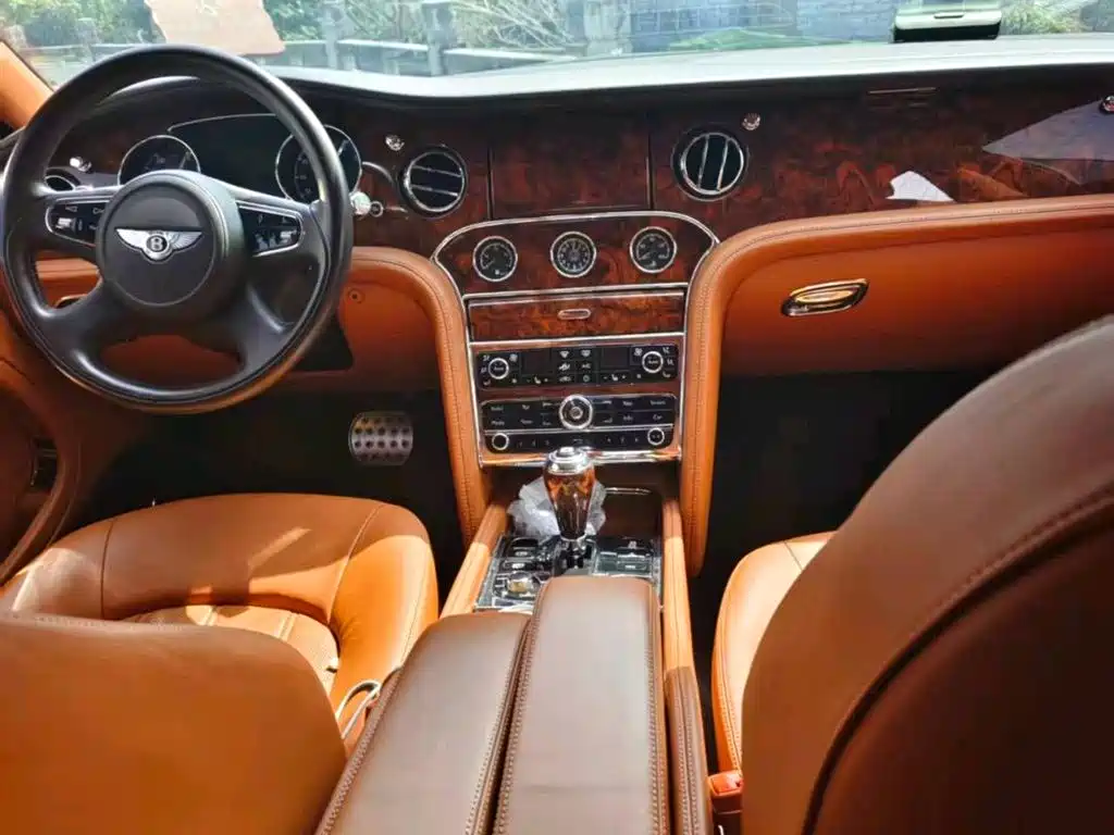 Bentley Mulsanne 2014 — фото 5