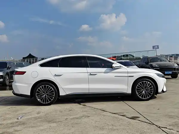 BYD Han 2022