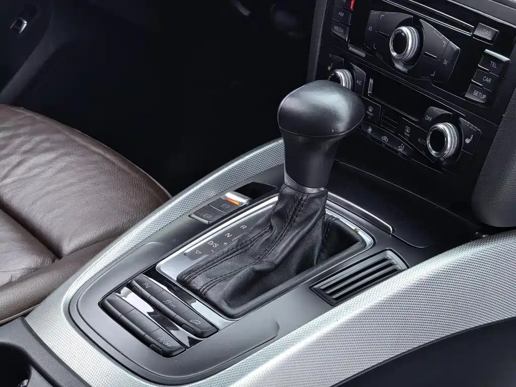 Audi Q5 2015 — фото 21