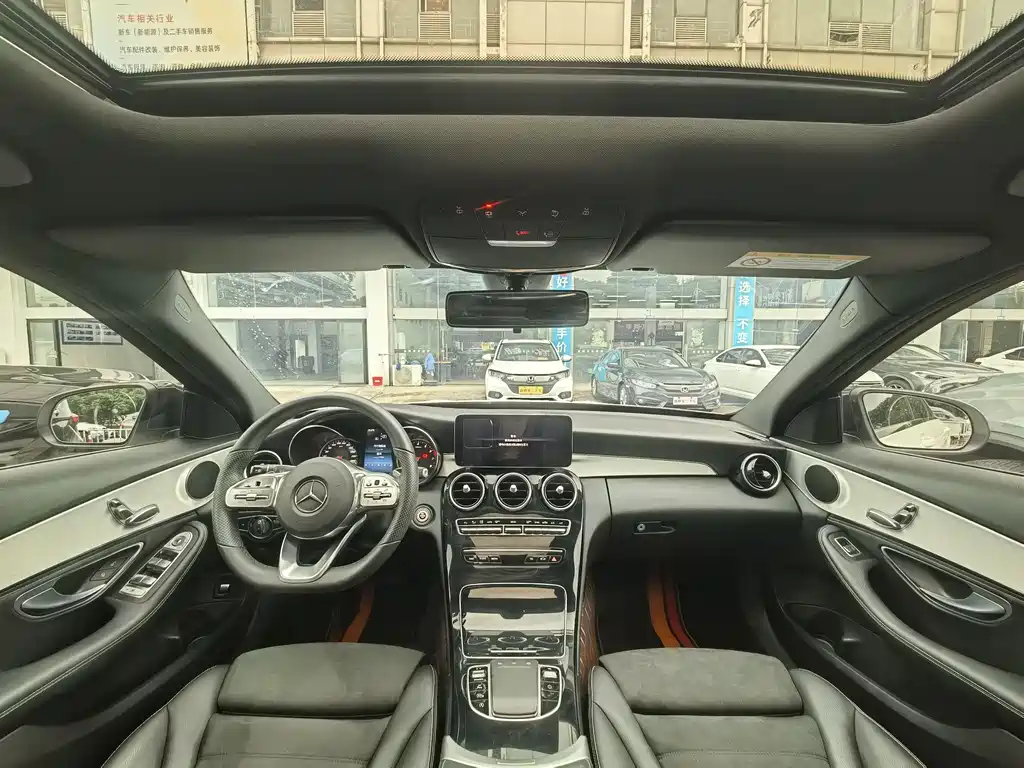 Mercedes-Benz C-Class 2019 — фото 10