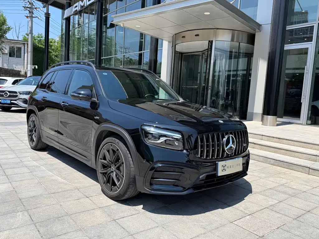 Mercedes-Benz GLB AMG 2025 — фото 7