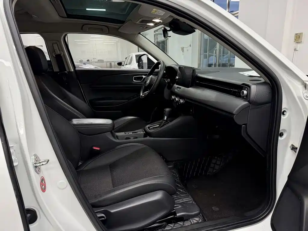 Honda Vezel 2023 — фото 15