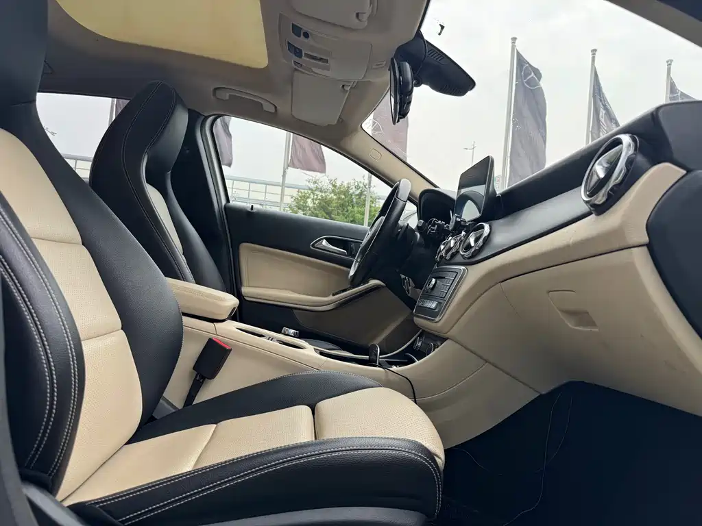 Mercedes-Benz GLA 2018 — фото 13