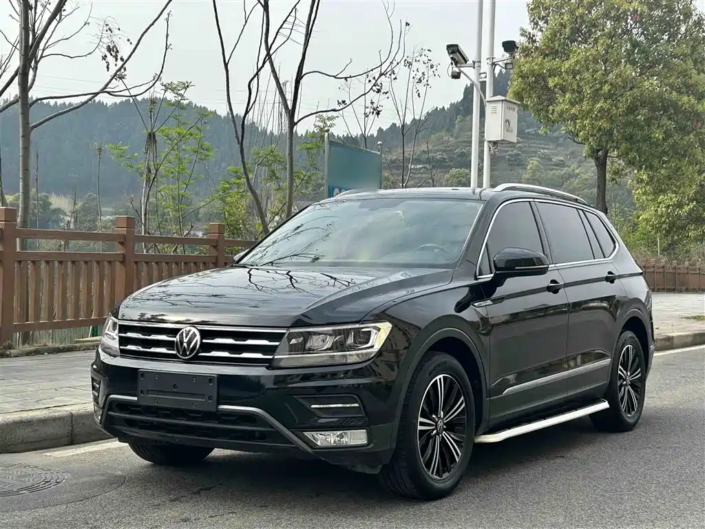 Volkswagen Tiguan L 2020 — фото 2