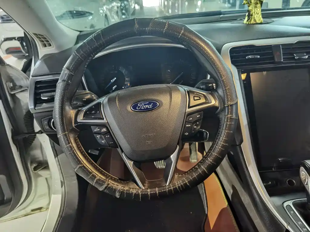 Ford Mondeo 2015 — фото 6