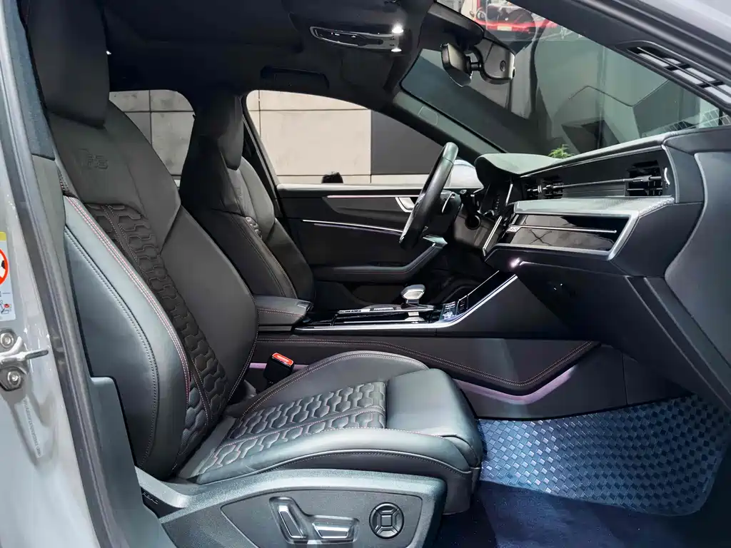 Audi RS 6 2023 — фото 16