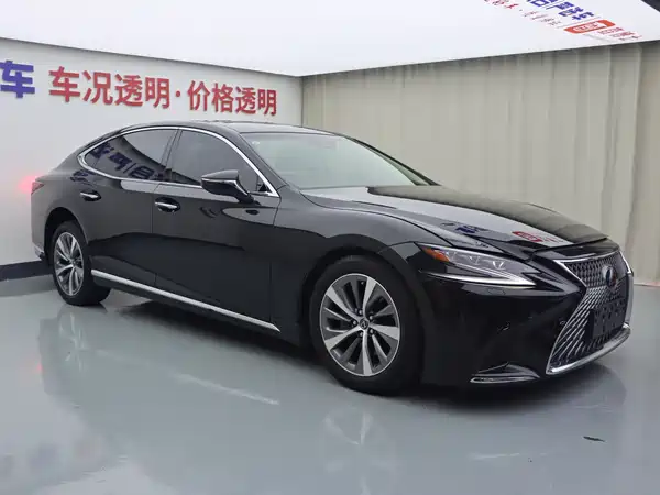 Lexus LS 2019