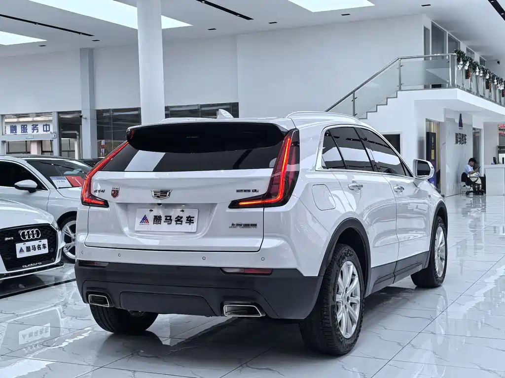 Cadillac XT4 2021 — фото 13