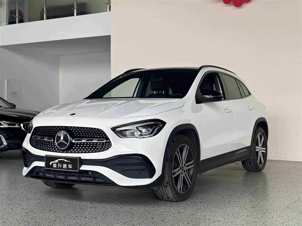 Mercedes-Benz GLA 2022 — фото 1