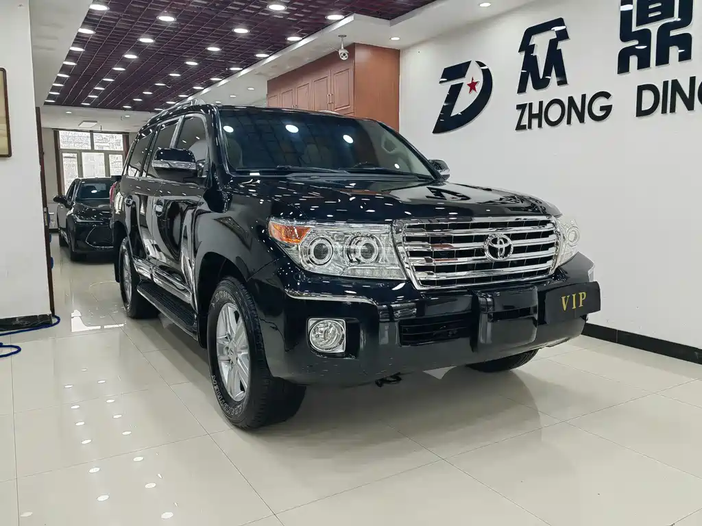 Toyota Land Cruiser 2015 — фото 3