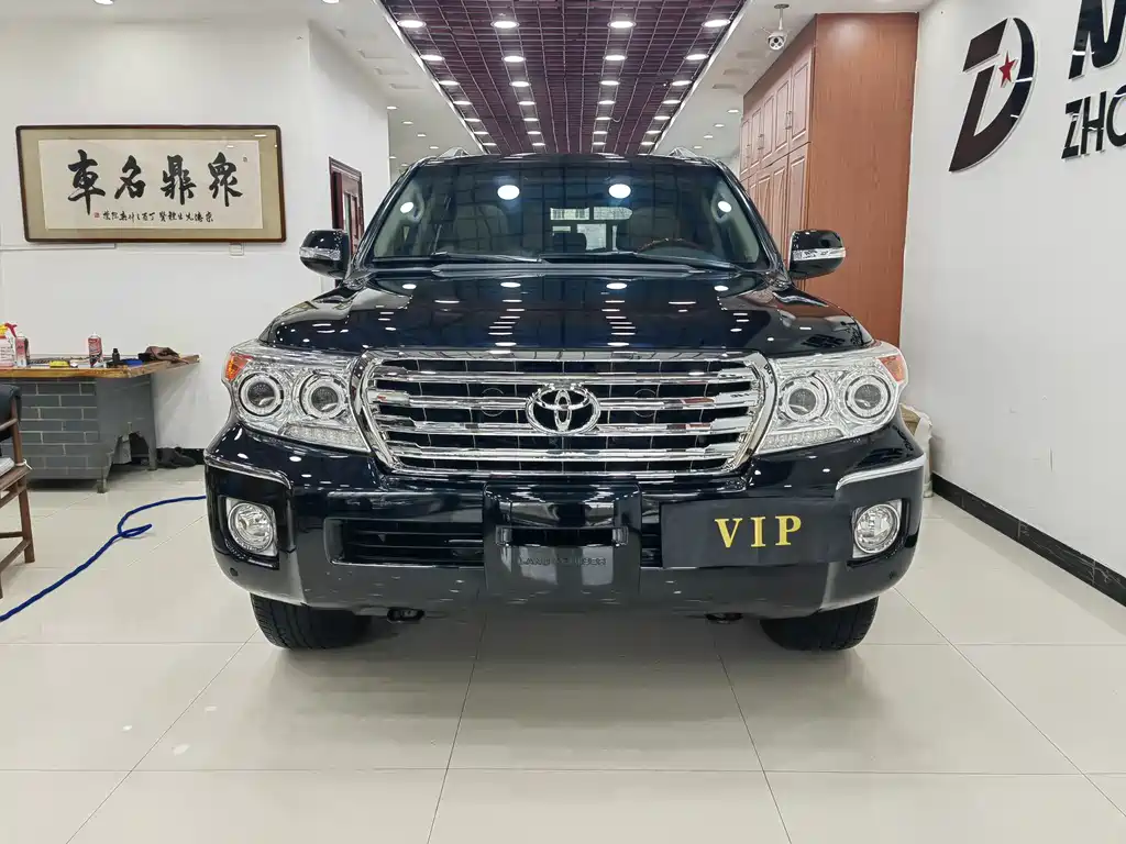 Toyota Land Cruiser 2015 — фото 2