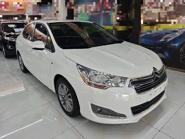 Citroën C4L 2014