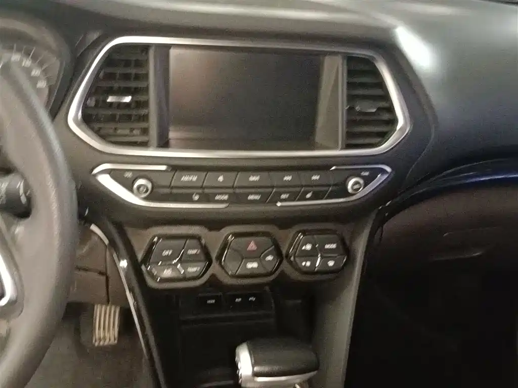 GAC Motor Trumpchi GS4 2015 — фото 13