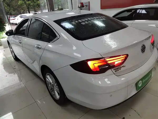 Buick Regal 2019