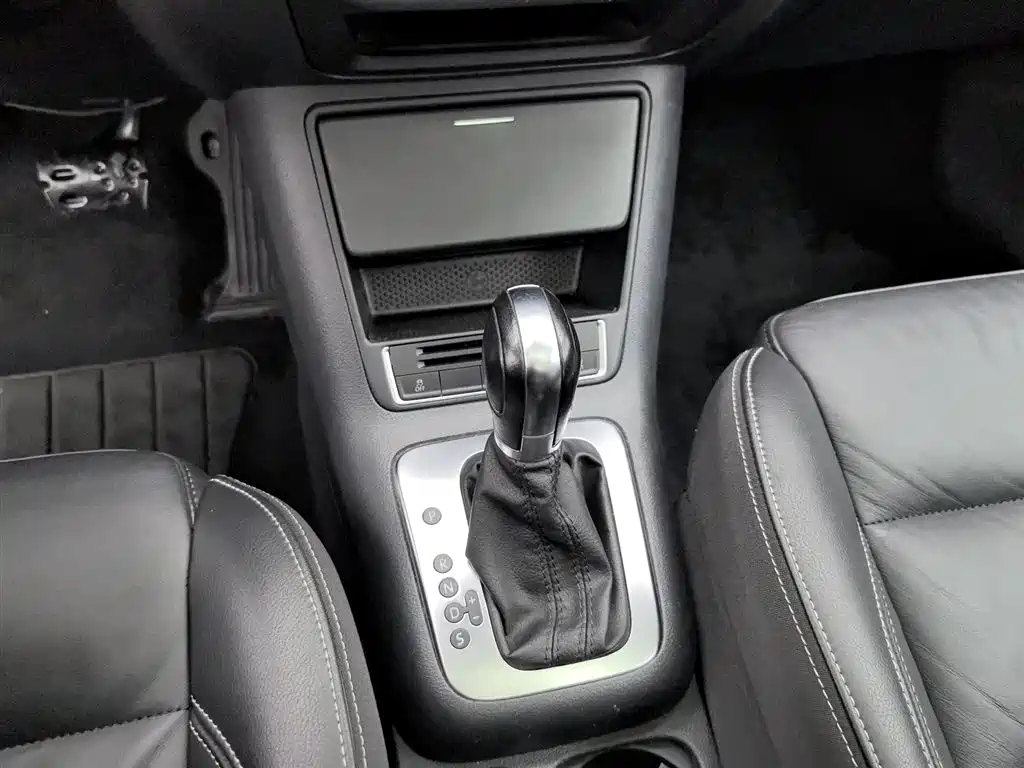Volkswagen Tiguan 2019 — фото 13