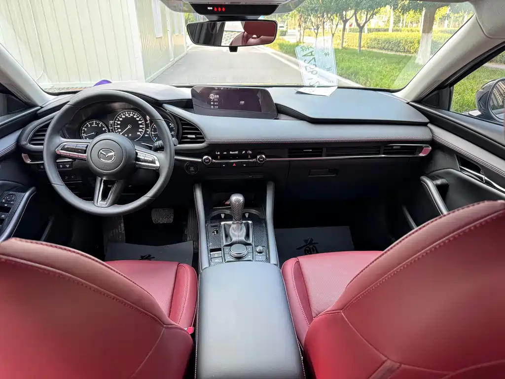 Mazda 3 Axela 2023