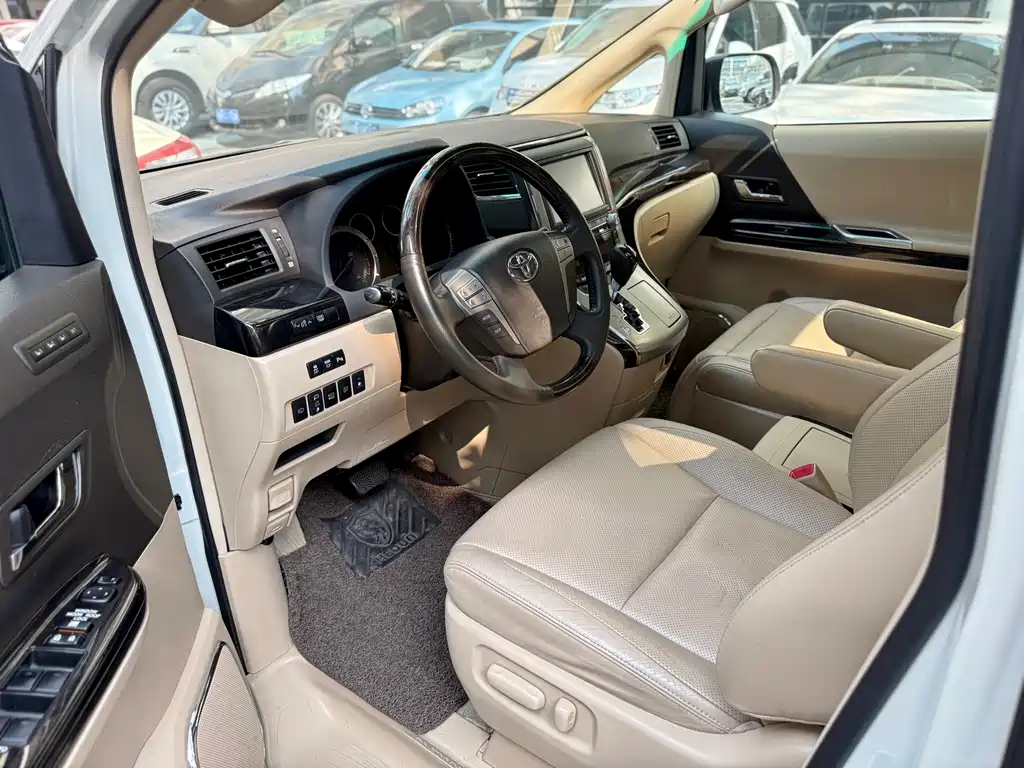 Toyota Alphard 2015 — фото 4