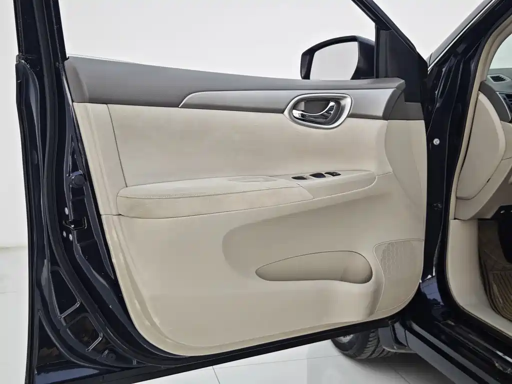 Nissan Sylphy 2013 — фото 12